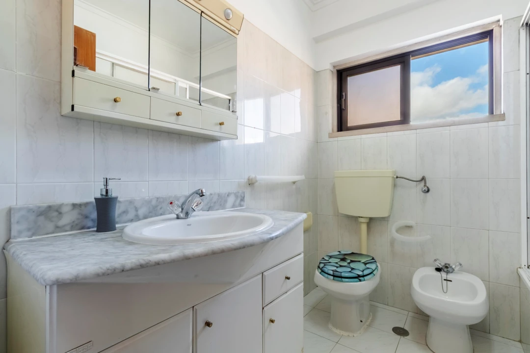 Apartamento T3 para Venda em Cacém e São Marcos Foto 49
