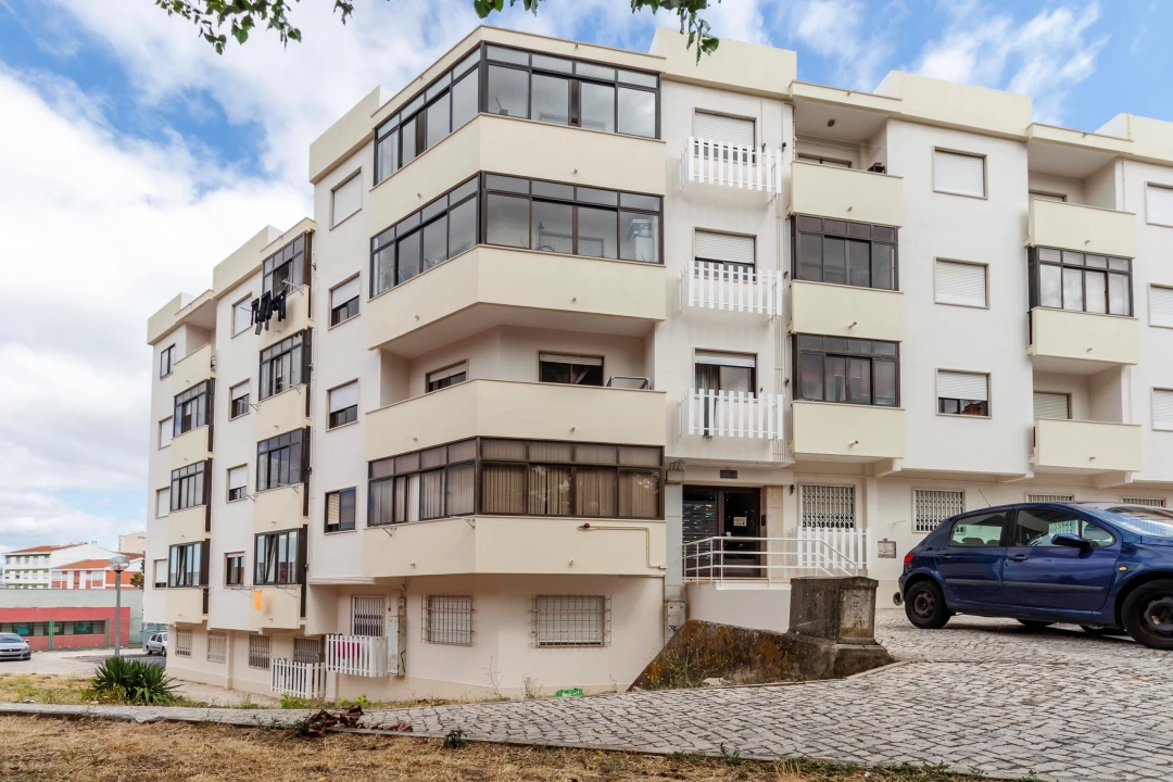 Apartamento T3 para Venda em Cacém e São Marcos Foto 1