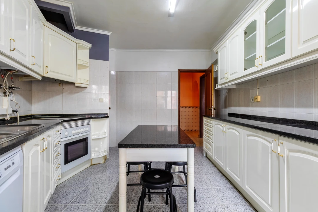 Apartamento T3 para Venda em Cacém e São Marcos Foto 12