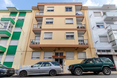 Apartamento T2 para Venda em Algueirão-Mem Martins