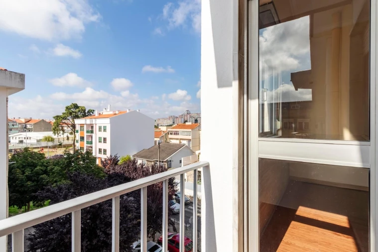 Apartamento T2 para Venda em Algueirão-Mem Martins Foto 23
