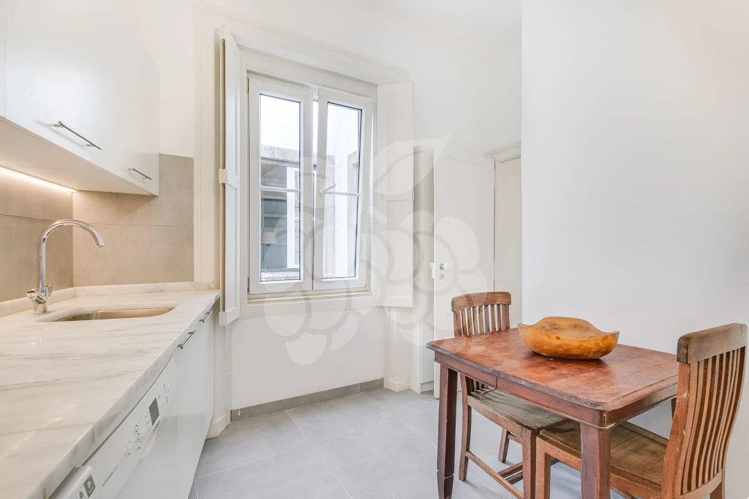 Apartamento T3 para Venda em Campo de Ourique Foto 5