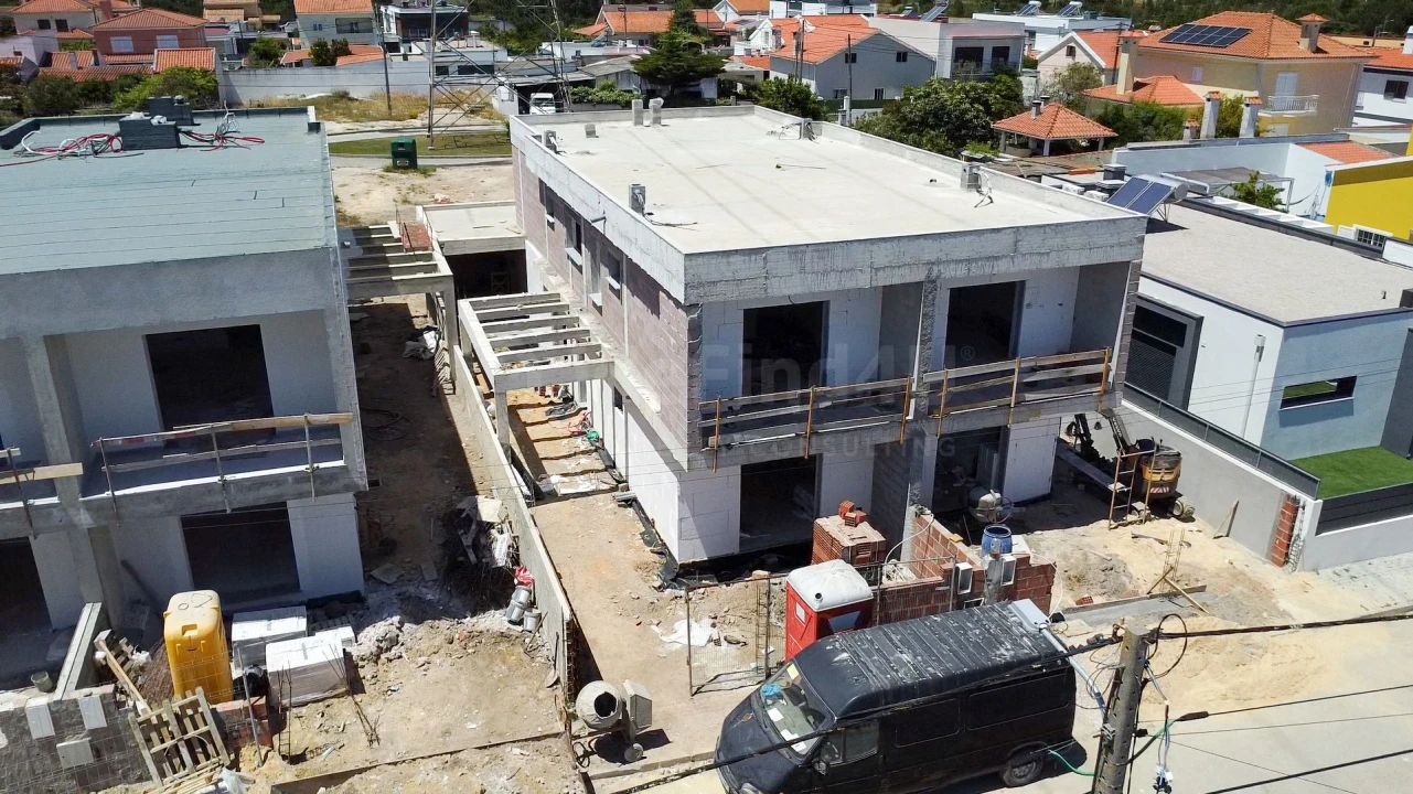 Moradia T4 para Venda em Fernao Ferro Foto 3
