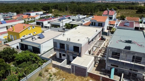 Moradia T4 para Venda em Fernao Ferro