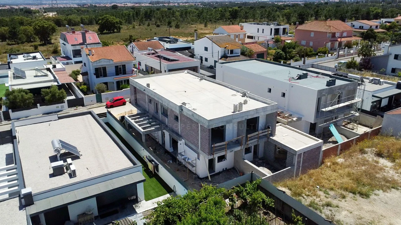 Moradia T4 para Venda em Fernao Ferro Foto 7