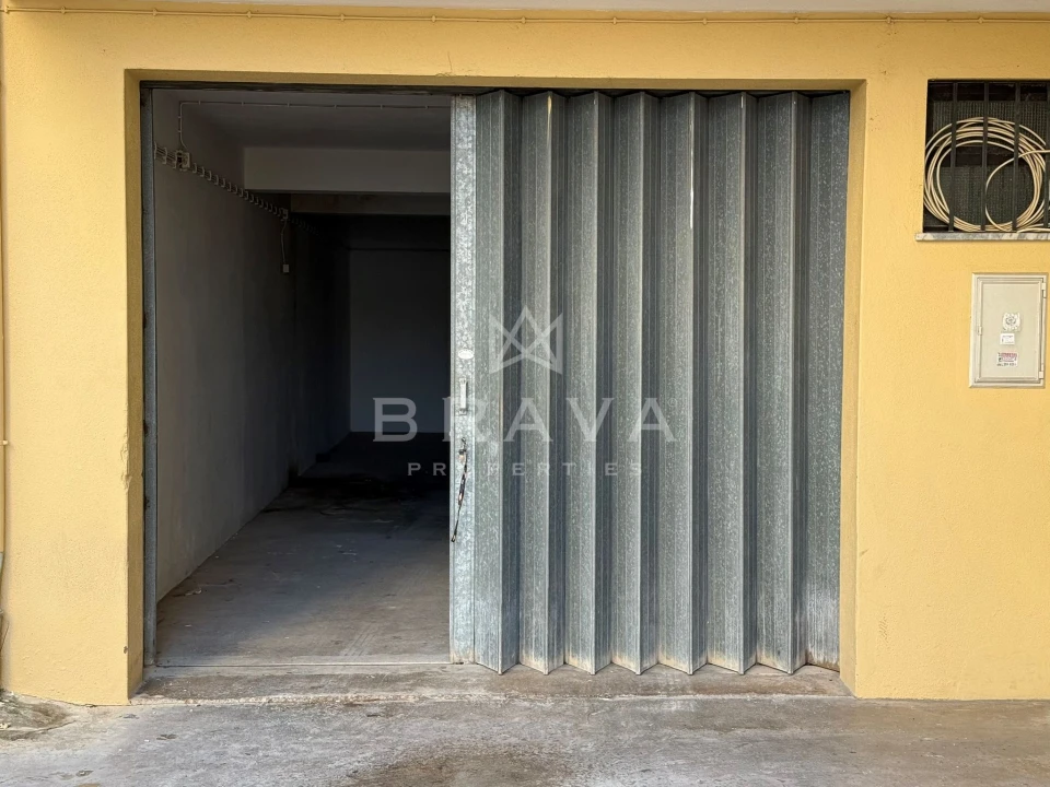 Garagem para Venda em Olhão Foto 2