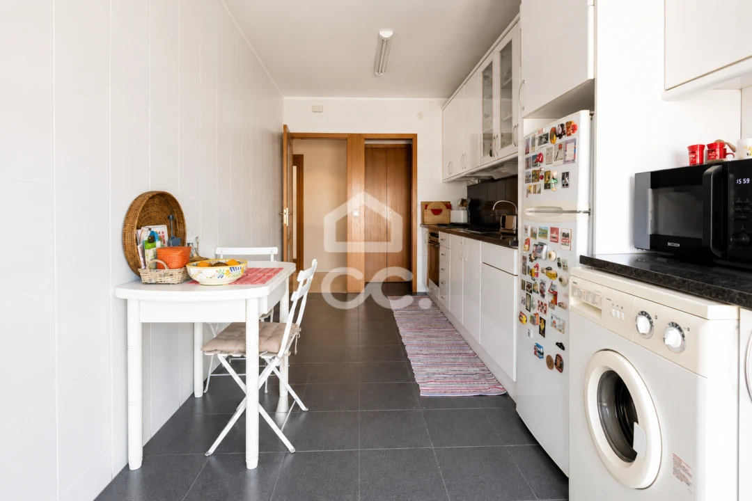 Apartamento T2 para Venda em Braga (Maximinos, Sé e Cividade) Foto 15