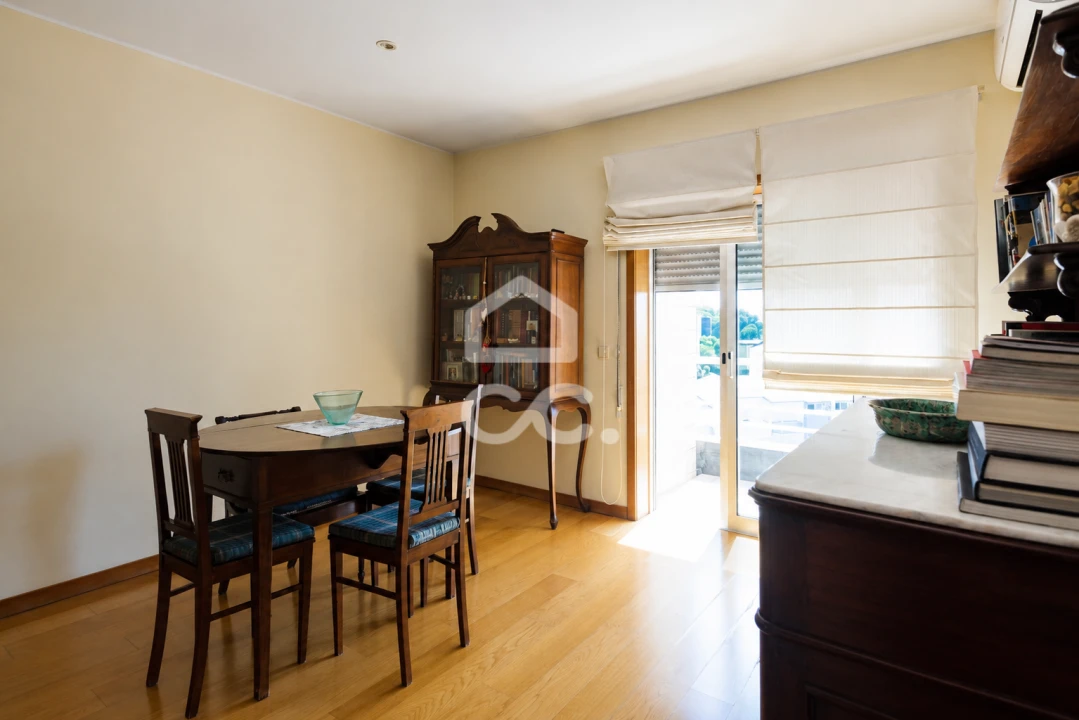 Apartamento T2 para Venda em Braga (Maximinos, Sé e Cividade) Foto 12