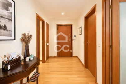Apartamento T2 para Venda em Braga (Maximinos, Sé e Cividade)