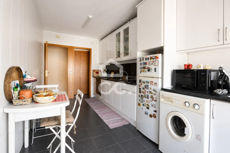 Apartamento T2 para Venda em Braga (Maximinos, Sé e Cividade) Foto 18