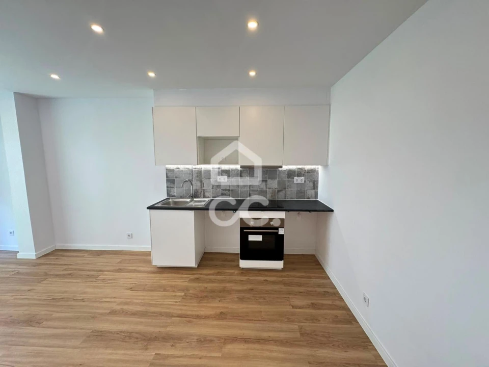 Apartamento T2 para Venda em Sacavém e Prior Velho Foto 10