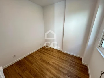 Apartamento T2 para Venda em Sacavém e Prior Velho