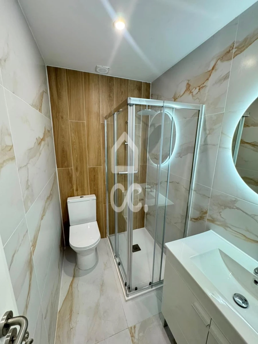 Apartamento T2 para Venda em Sacavém e Prior Velho Foto 16