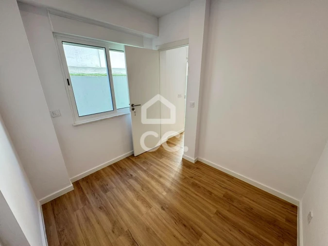 Apartamento T2 para Venda em Sacavém e Prior Velho Foto 20