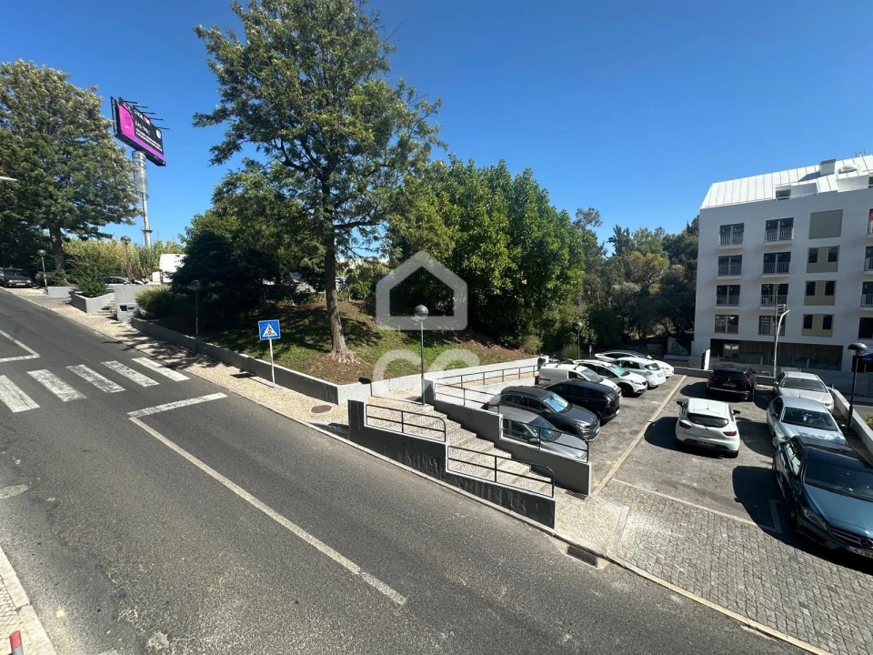 Apartamento T2 para Venda em Sacavém e Prior Velho Foto 22