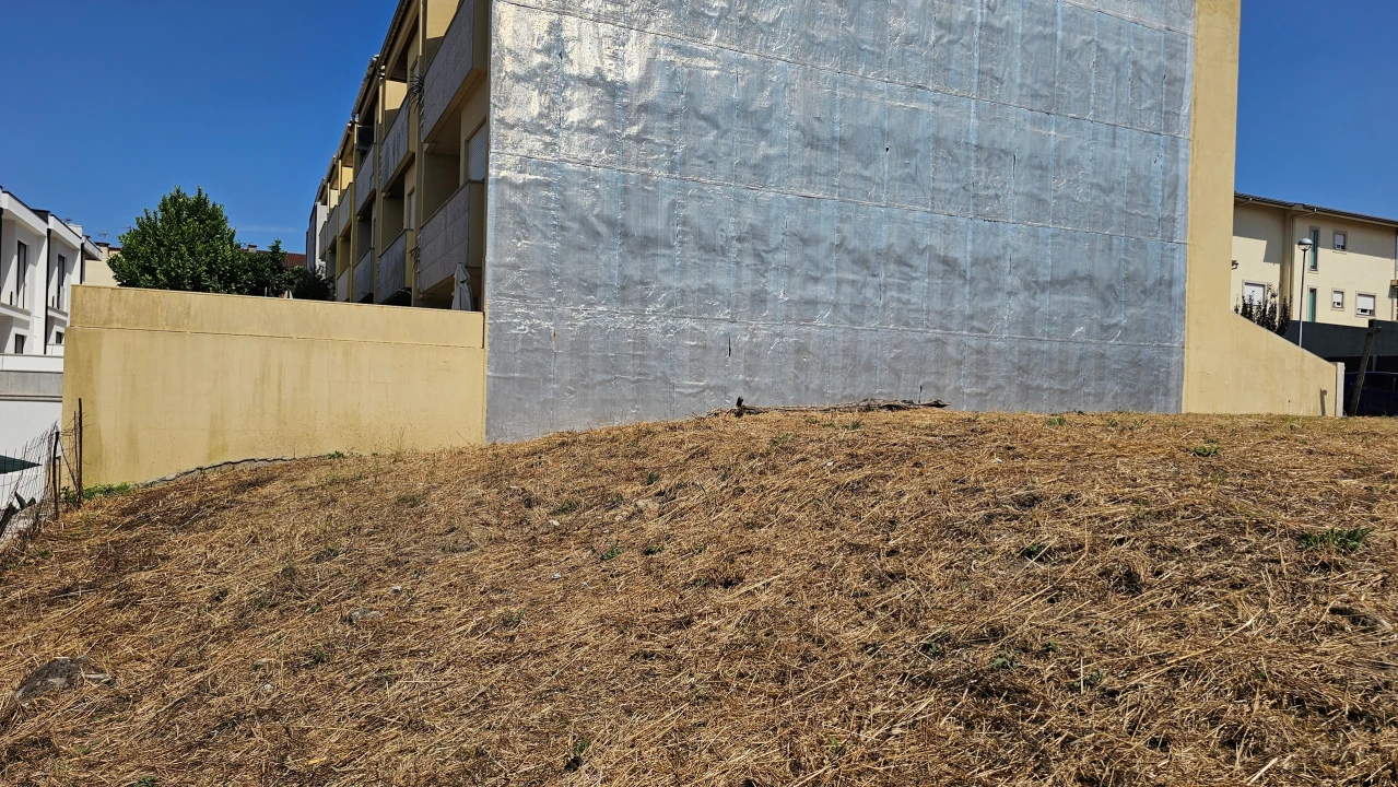 Terreno para Venda em Real, Dume e Semelhe Foto 10