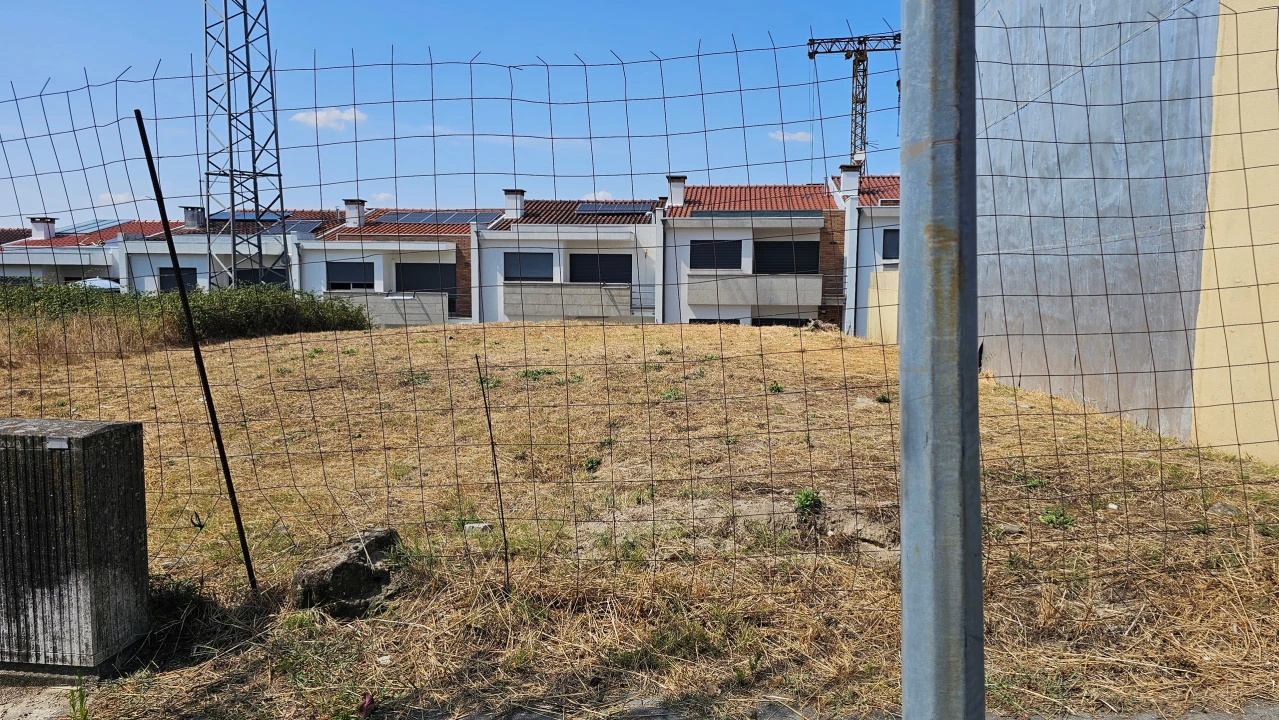 Terreno para Venda em Real, Dume e Semelhe Foto 14