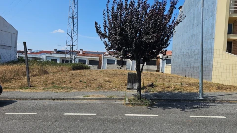 Terreno para Venda em Real, Dume e Semelhe