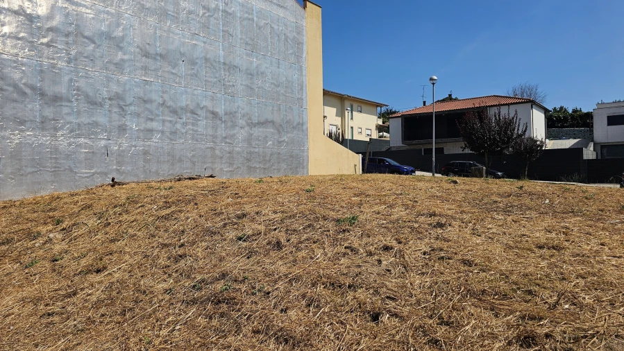Terreno para Venda em Real, Dume e Semelhe Foto 8