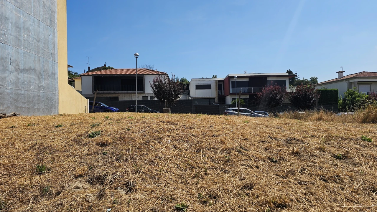 Terreno para Venda em Real, Dume e Semelhe Foto 11