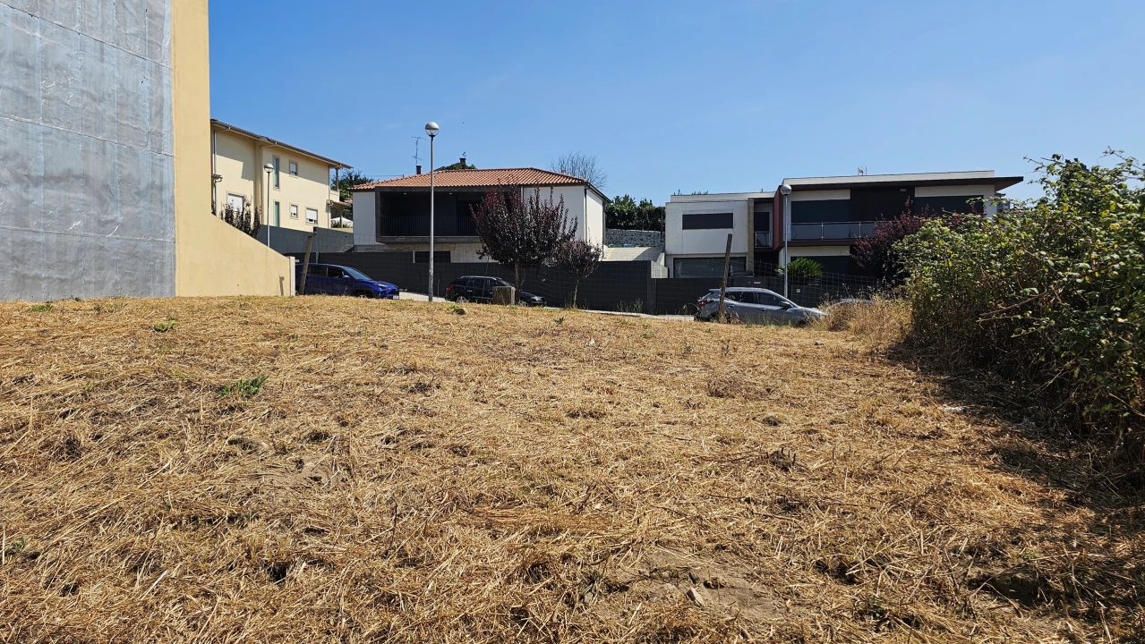 Terreno para Venda em Real, Dume e Semelhe Foto 6