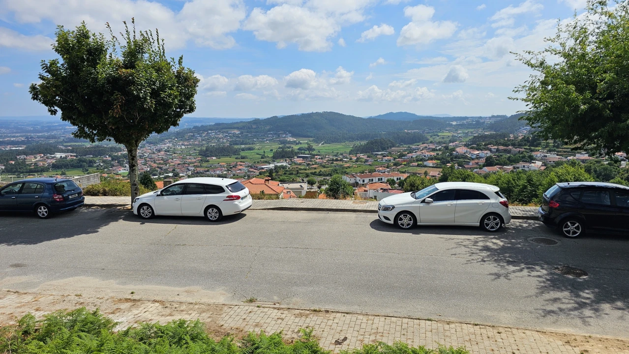 Terreno para Venda em Carapeços Foto 16