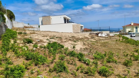 Terreno para Venda em Carapeços