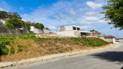 Terreno para Venda em Carapeços
