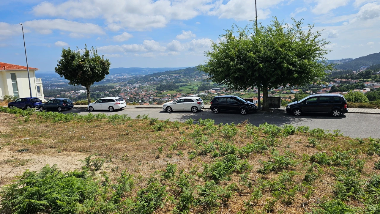 Terreno para Venda em Carapeços Foto 7