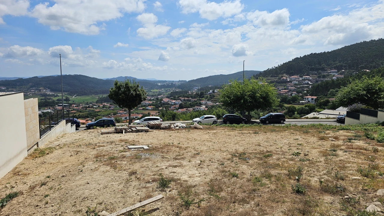 Terreno para Venda em Carapeços Foto 13