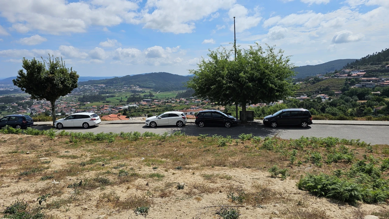 Terreno para Venda em Carapeços Foto 8