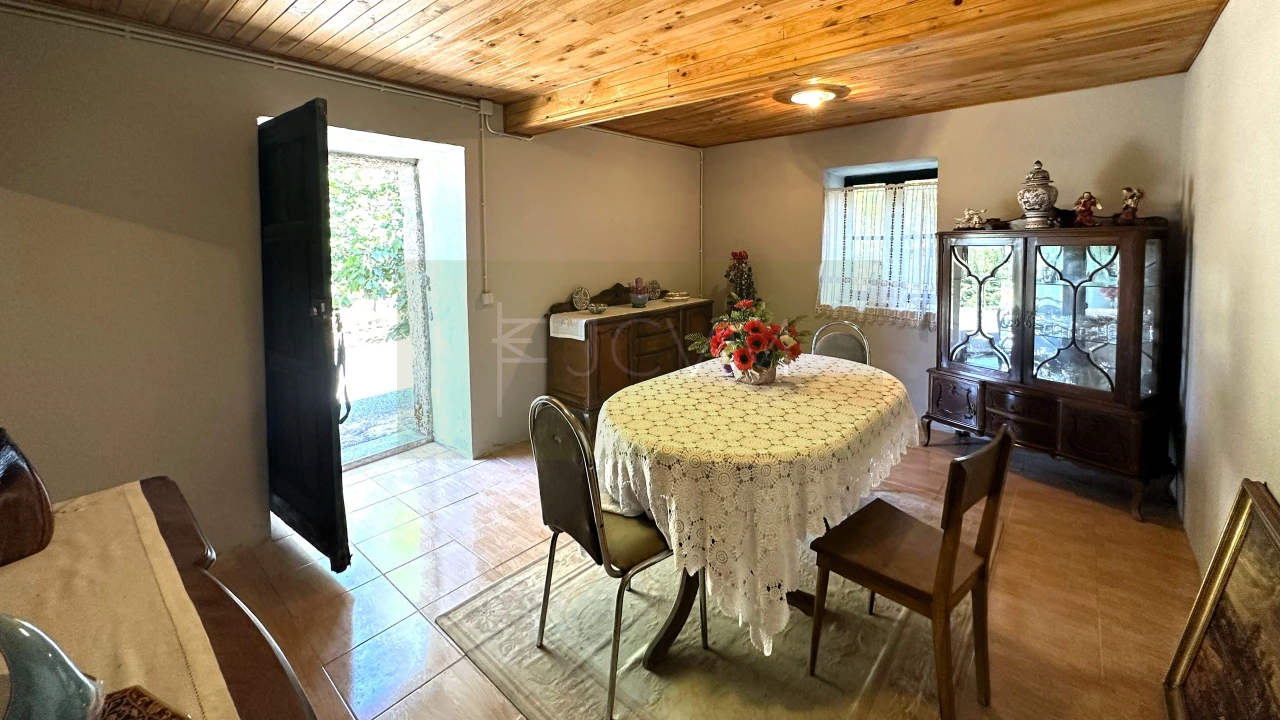 Moradia T1 para Venda em Avessadas e Rosém Foto 2