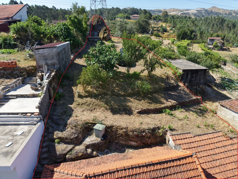 Moradia T1 para Venda em Avessadas e Rosém Foto 9