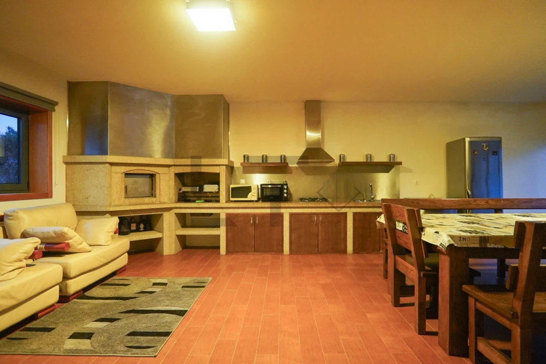 Moradia T5 para Venda em Avessadas e Rosém Foto 41