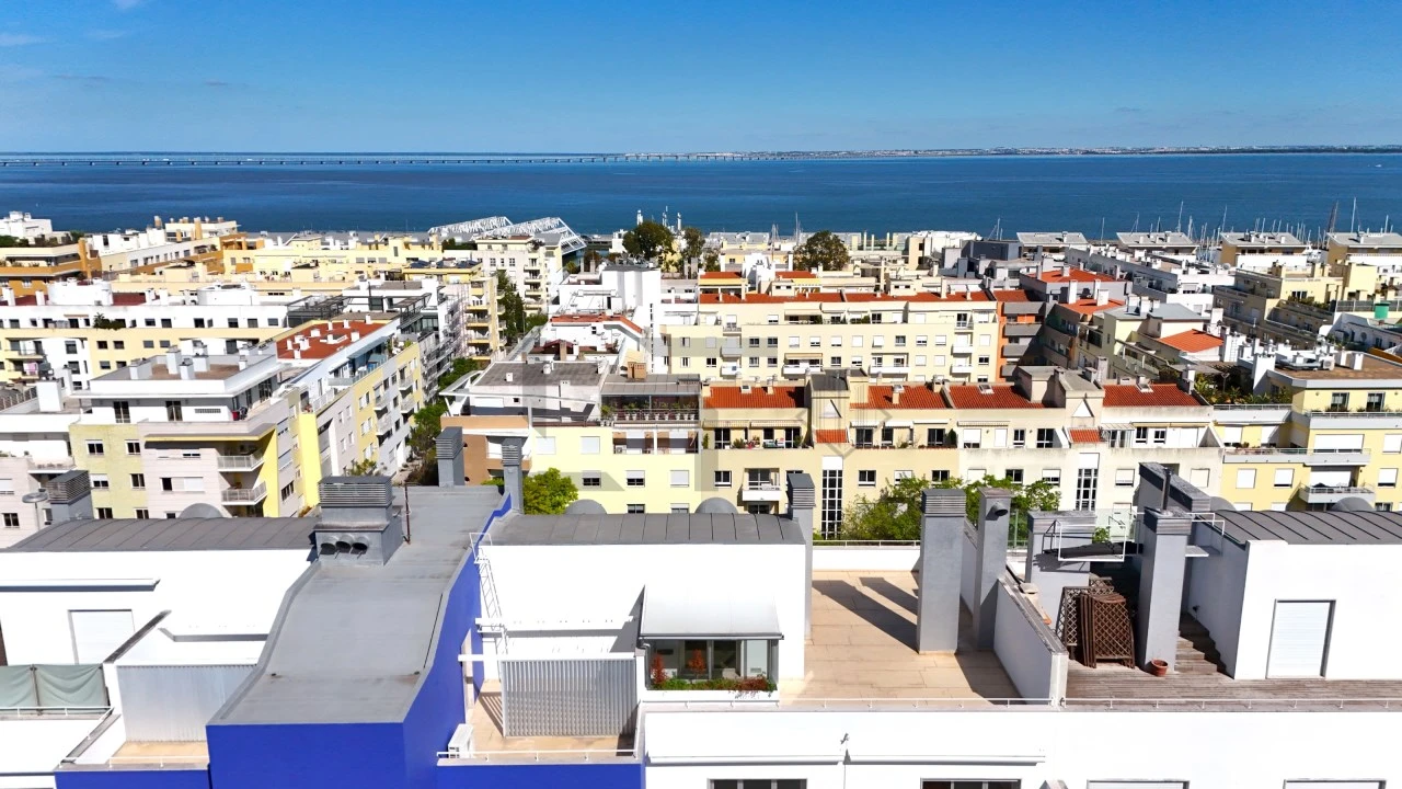 Apartamento T4 para Venda em Parque das Nações Foto 2