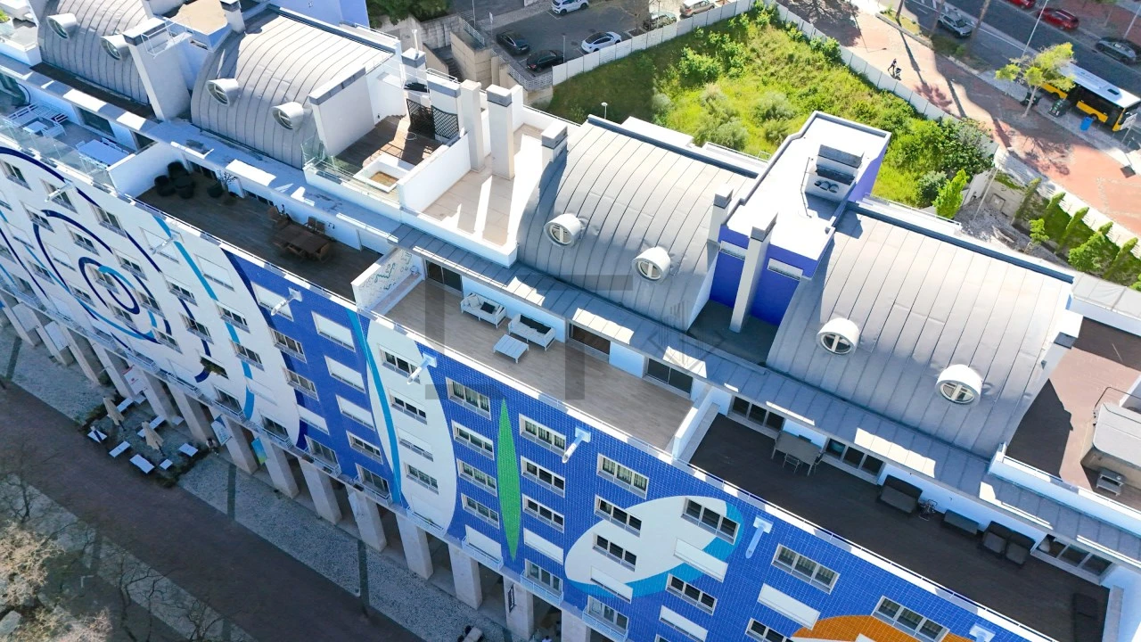 Apartamento T4 para Venda em Parque das Nações Foto 3