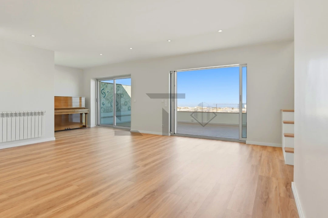 Apartamento T4 para Venda em Parque das Nações Foto 11