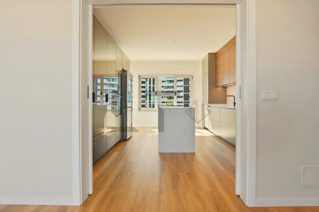 Apartamento T4 para Venda em Parque das Nações Foto 16