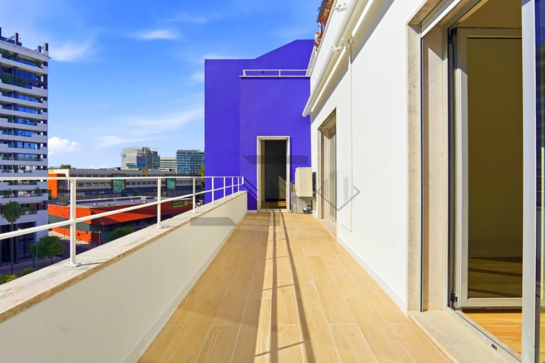 Apartamento T4 para Venda em Parque das Nações Foto 19