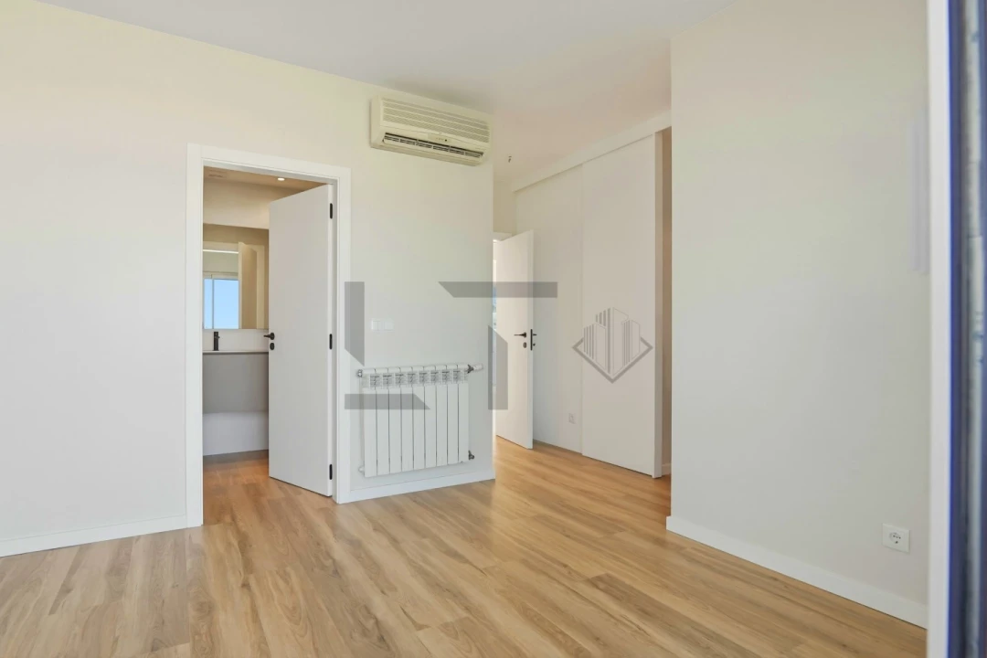 Apartamento T4 para Venda em Parque das Nações Foto 29