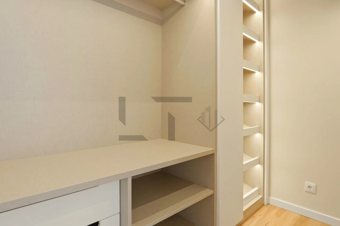 Apartamento T4 para Venda em Parque das Nações Foto 31