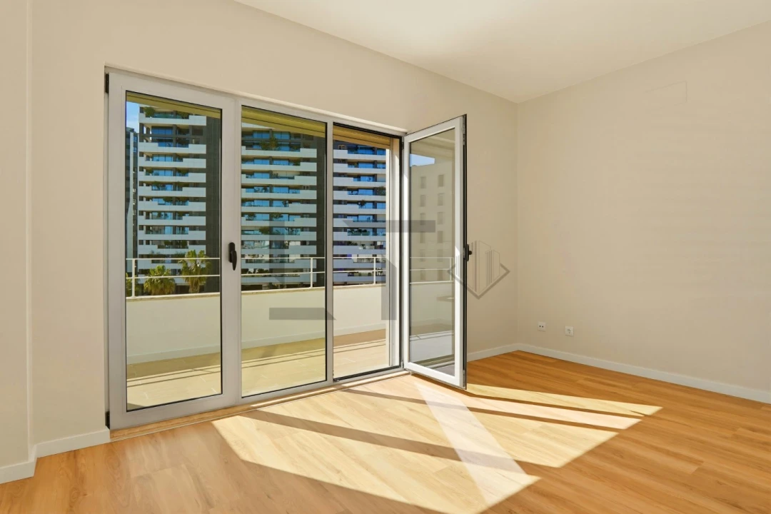 Apartamento T4 para Venda em Parque das Nações Foto 37
