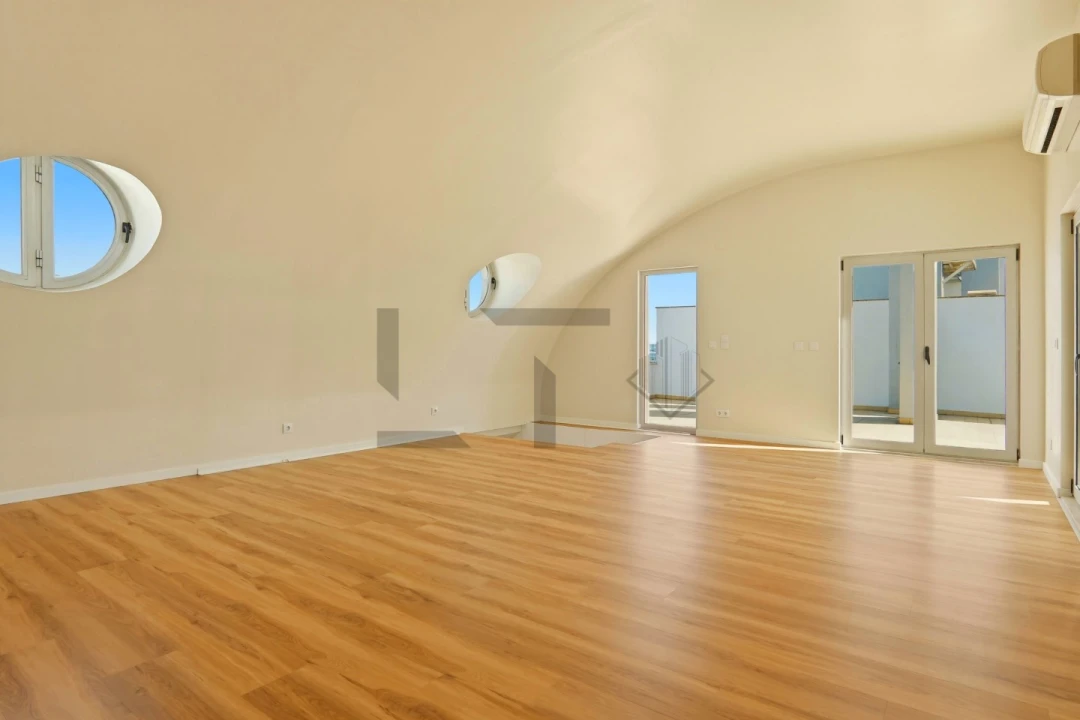 Apartamento T4 para Venda em Parque das Nações Foto 44
