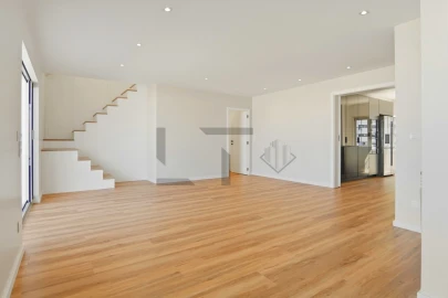 Apartamento T4 para Venda em Parque das Nações