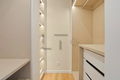 Apartamento T4 para Venda em Parque das Nações