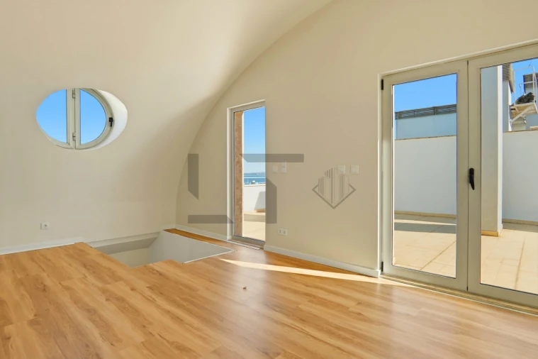 Apartamento T4 para Venda em Parque das Nações Foto 47