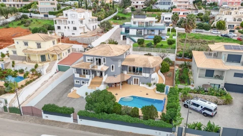Moradia T5 para Venda em Ferragudo