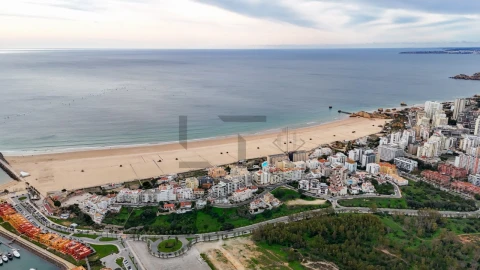 Moradia T5 para Venda em Ferragudo