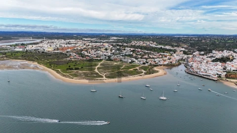 Moradia T5 para Venda em Ferragudo
