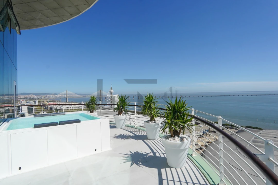 Apartamento T3 para Venda em Parque das Nações Foto 1